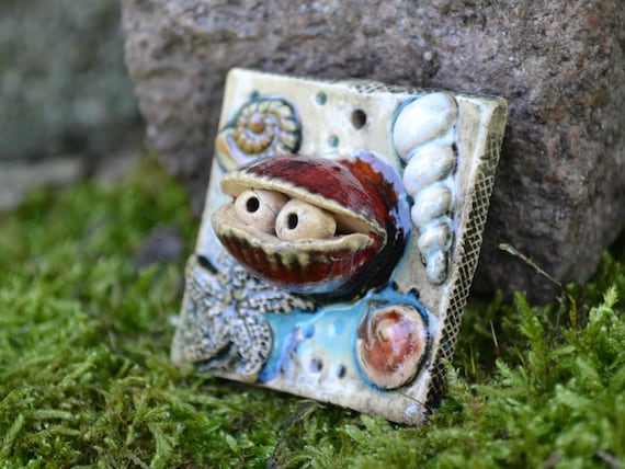 Mini ceramic picture with shell Rafael