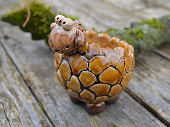 Ceramic planter sheep Lulani