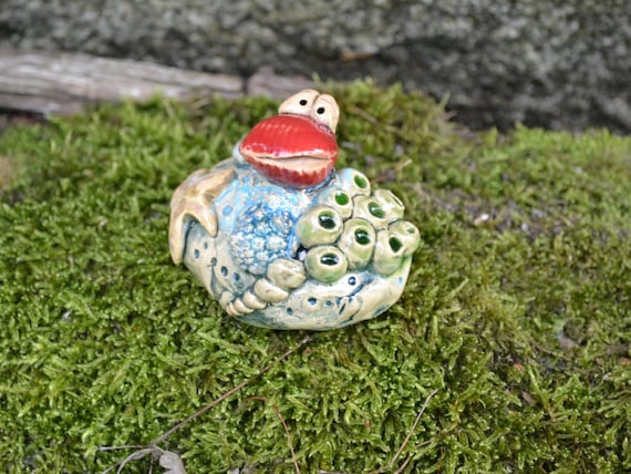 Ceramic shell on stone Emil