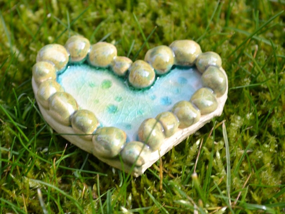 Mini ceramic heart sea