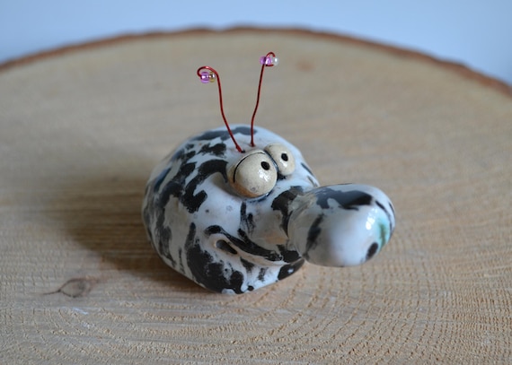 Ceramic lucky charm - Beetle Loretto
