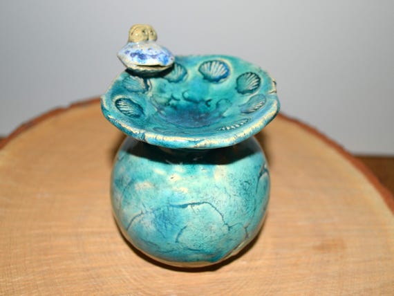 Ceramic ball insect waterer "Muschel Lisl & Franz am Meer"
