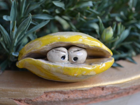 Grumpy Ceramic Shell Rodrigo