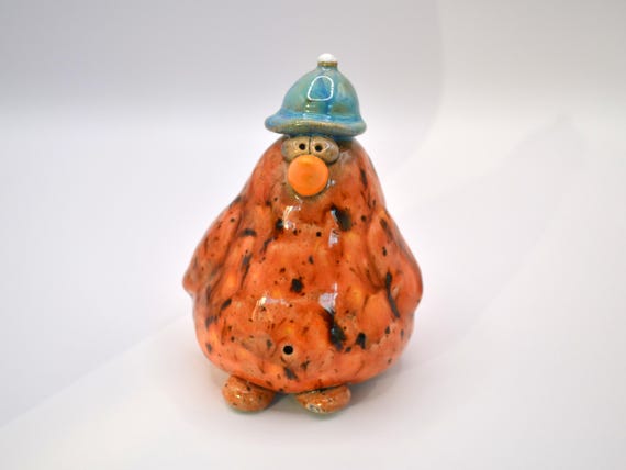 Ceramic bird with hat Gabriel