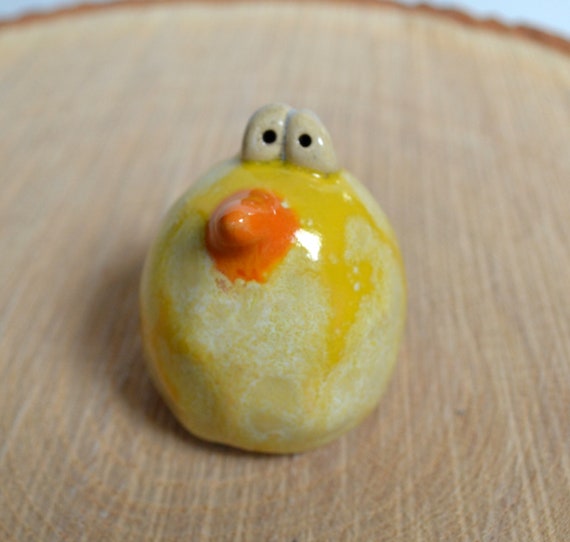 Ceramic garden decoration chick Theodora