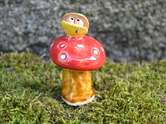 Ceramic shell Andi on fly agaric