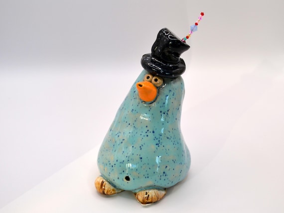 Ceramic bird with hat Elio