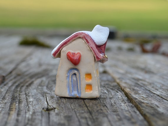 Winter mini ceramic house with snow