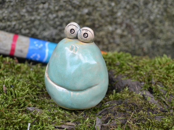 Small ceramic frog Tamme