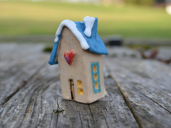 Winter mini ceramic house with snow