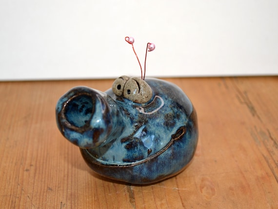 Ceramic lucky charm - Felipe the beetle