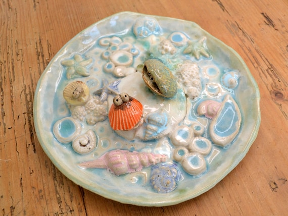 Ceramic butterfly and insect waterer "I want the sea"