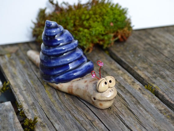 Ceramic Flowerbed Snail Noel