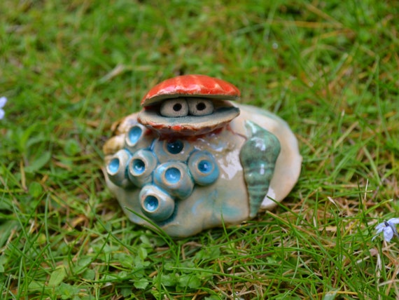 Ceramic shell on stone Harper