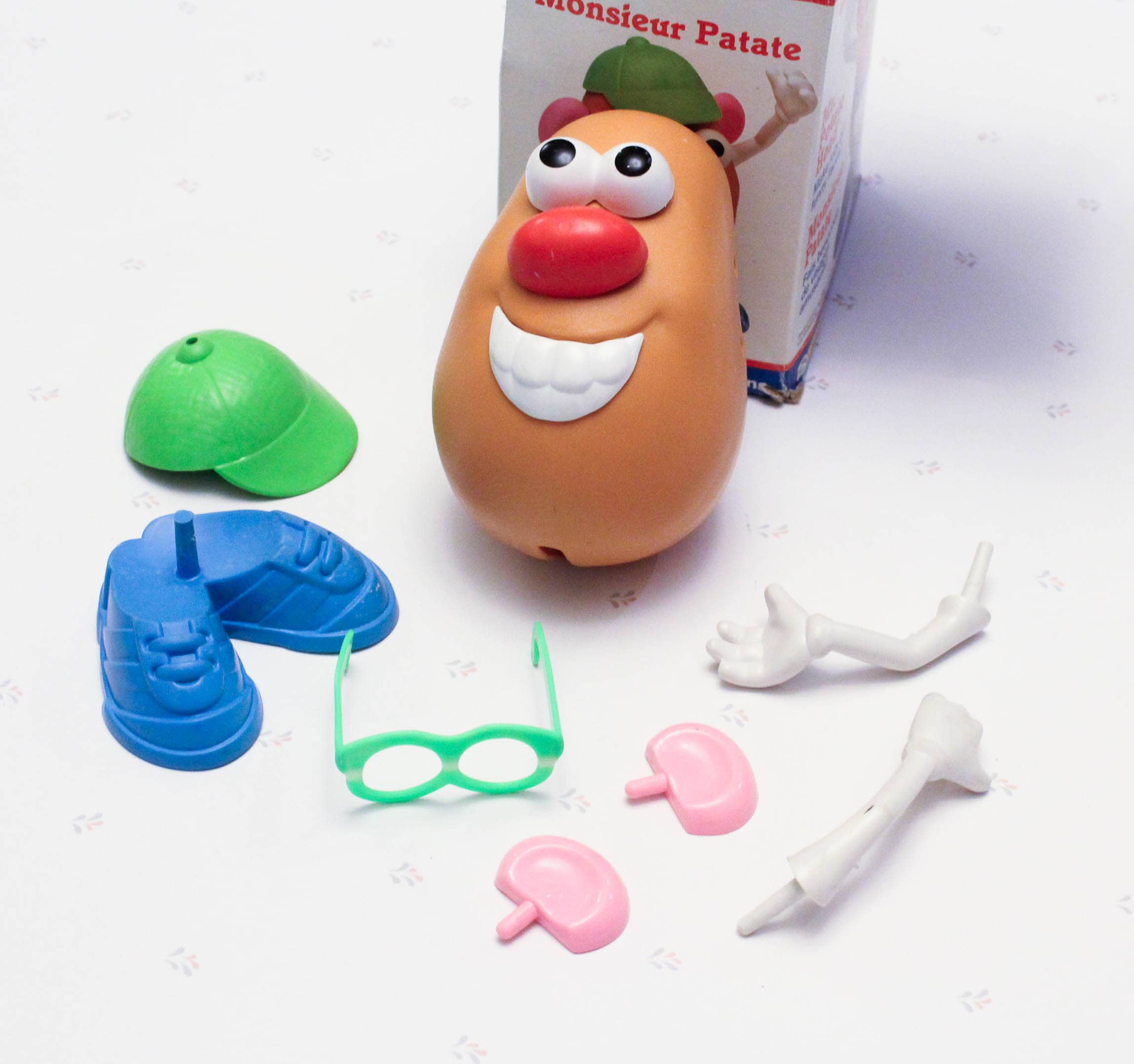 Playskool Mr Potato Head Plastic Toy Set, 90s Toy for Kid, Pretend 