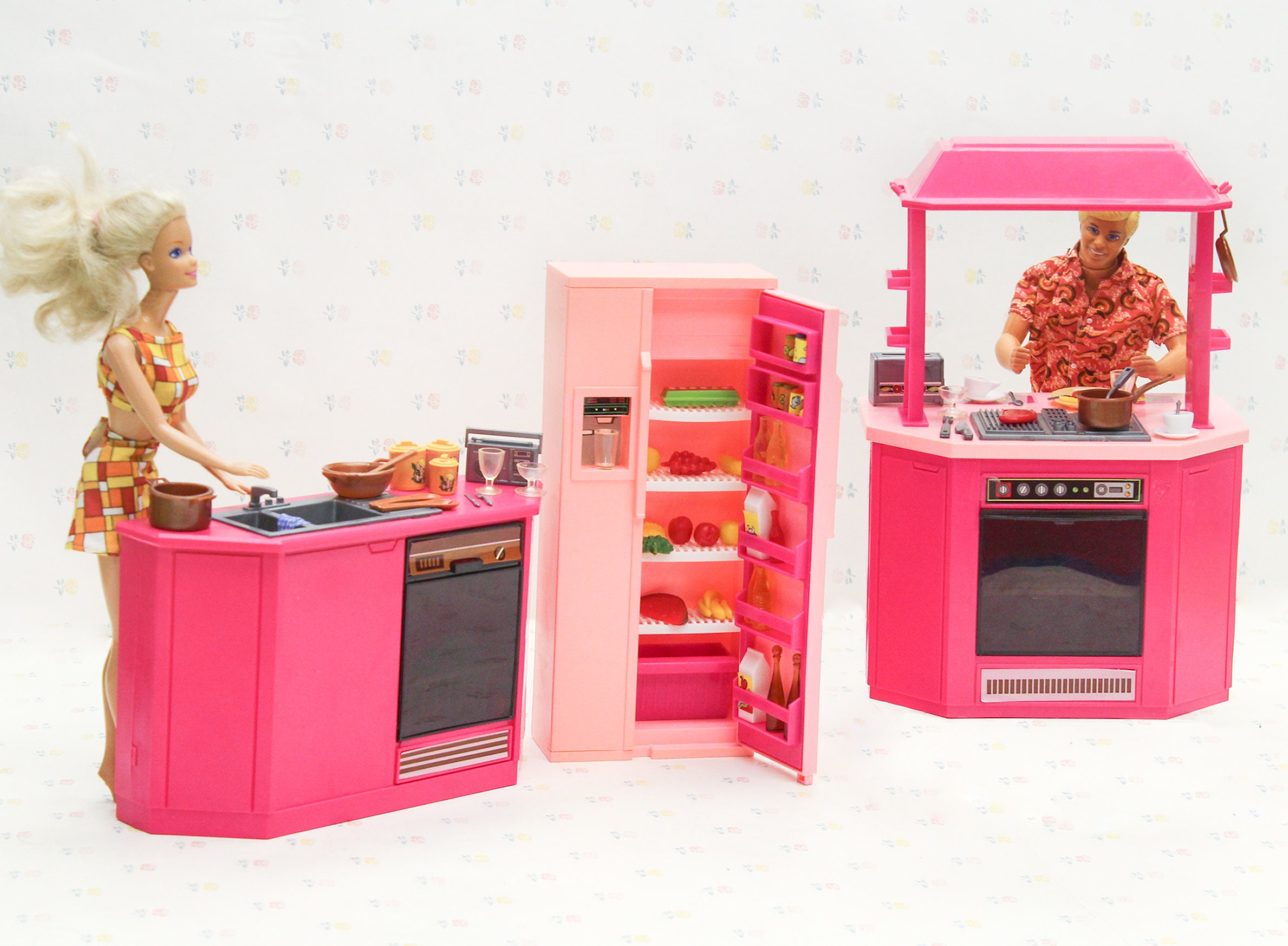 1980s barbie kitchen table