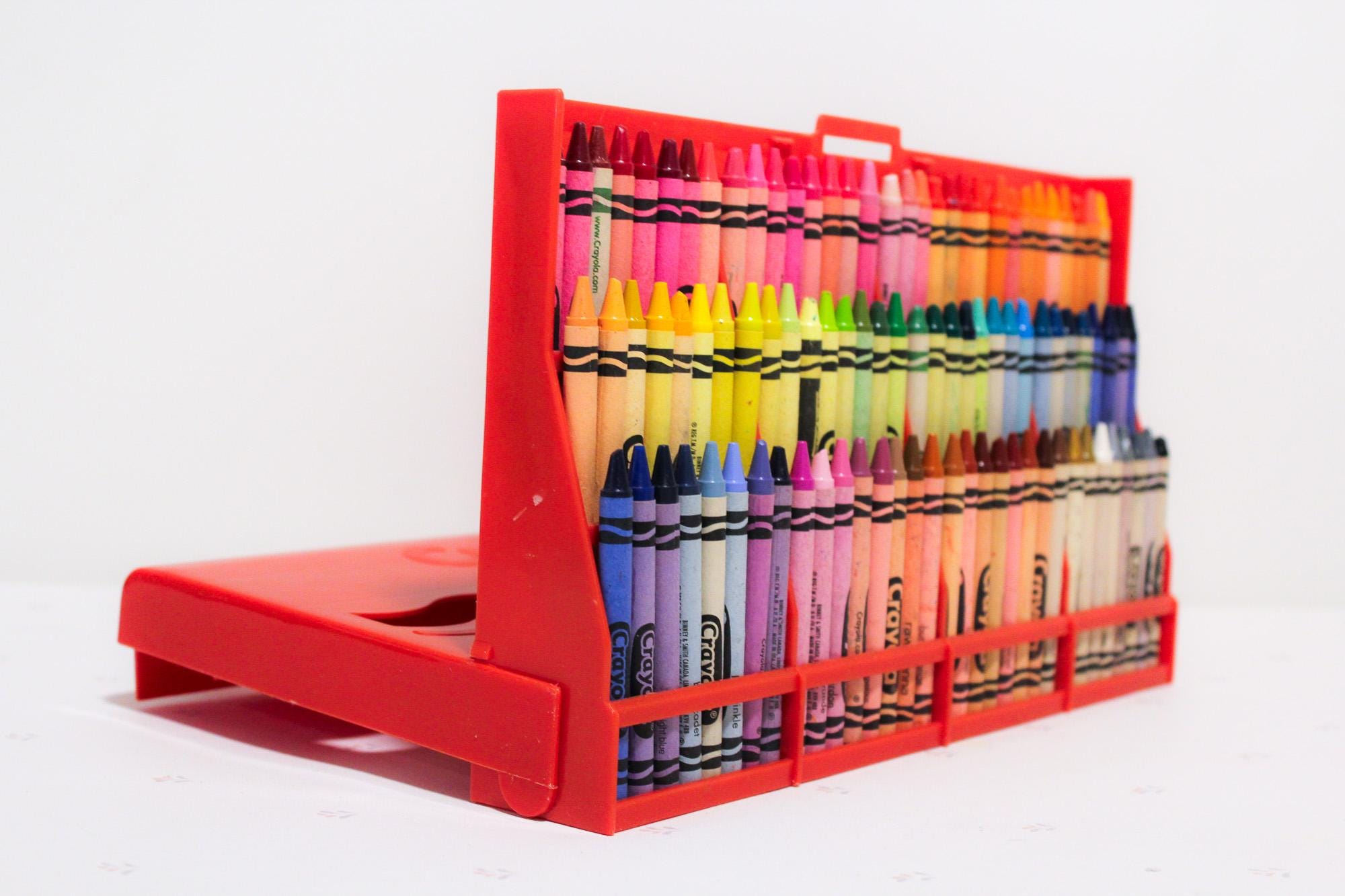 1992 Crayola Wax 72 Crayons Red Carry Case, Vintage Crayon Set