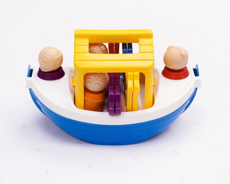 noah's ark bath toy tupperware