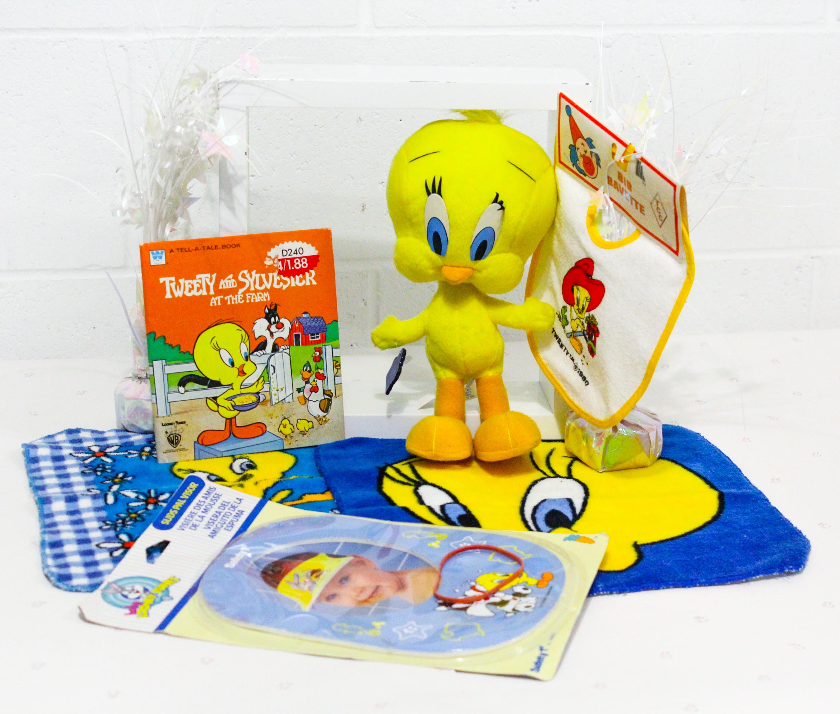tweety bird グッズ セット 1990s Looney Tunes Tweety Bird Collectibles Gift Set, Vintage