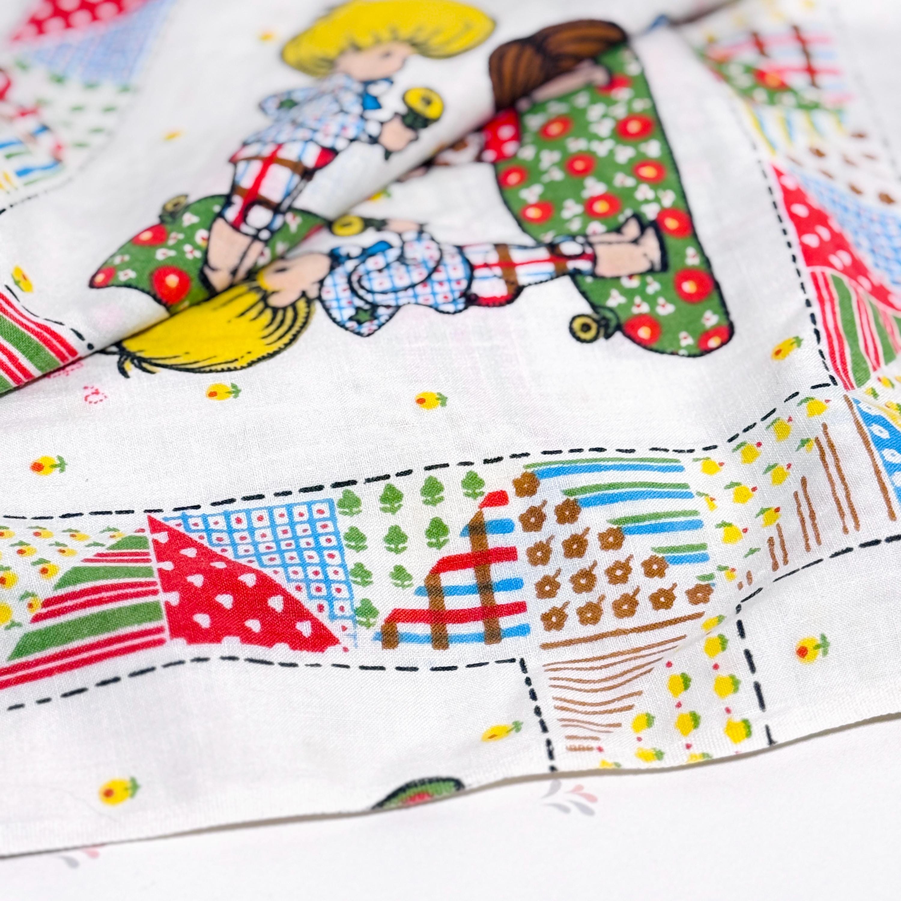 70's ヴィンテージ✴︎ ジョーン・ウォルシュ・アングランド　ツインシーツ Vintage 70s Joan Walsh Anglund Twin Bedsheet, Patchwork Friendship