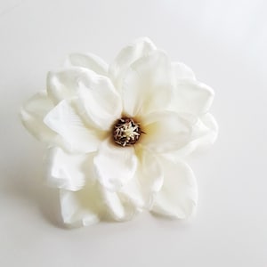 1 Giant Silk Creamy White Magnolia 8.9&quot; Artificial Flowers Magnolias Spring Flower Floral DIY Wedding Hair Accessory Supplies Faux Crafts