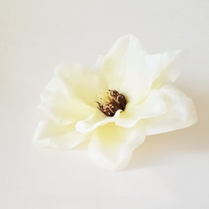 1 Giant Silk Creamy White Magnolia 7.9&quot; Artificial Flowers Magnolias Spring Flower Floral DIY Wedding Hair Accessory Supplies Faux Crafts