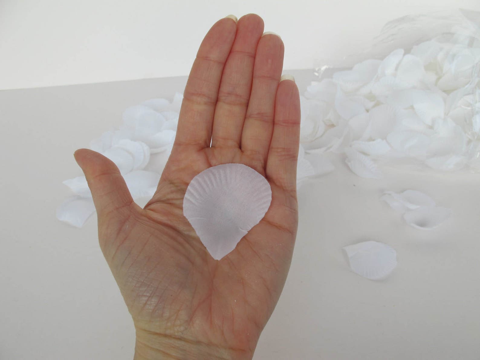 100 Pcs White Silk Rose Petals Wedding Flower Favor Decoration Etsy