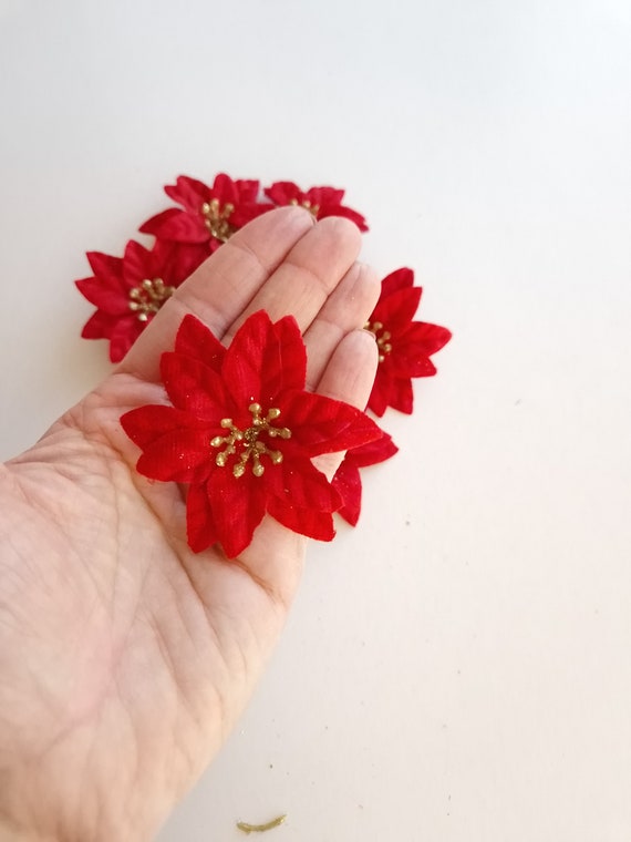 10 rote Weihnachtssterne, künstliche Weihnachtsblumen, Feiertags-Blumendekor, Winter-Hausdekoration, festlicher Tisch- oder Kranzakzent, Samtvelour