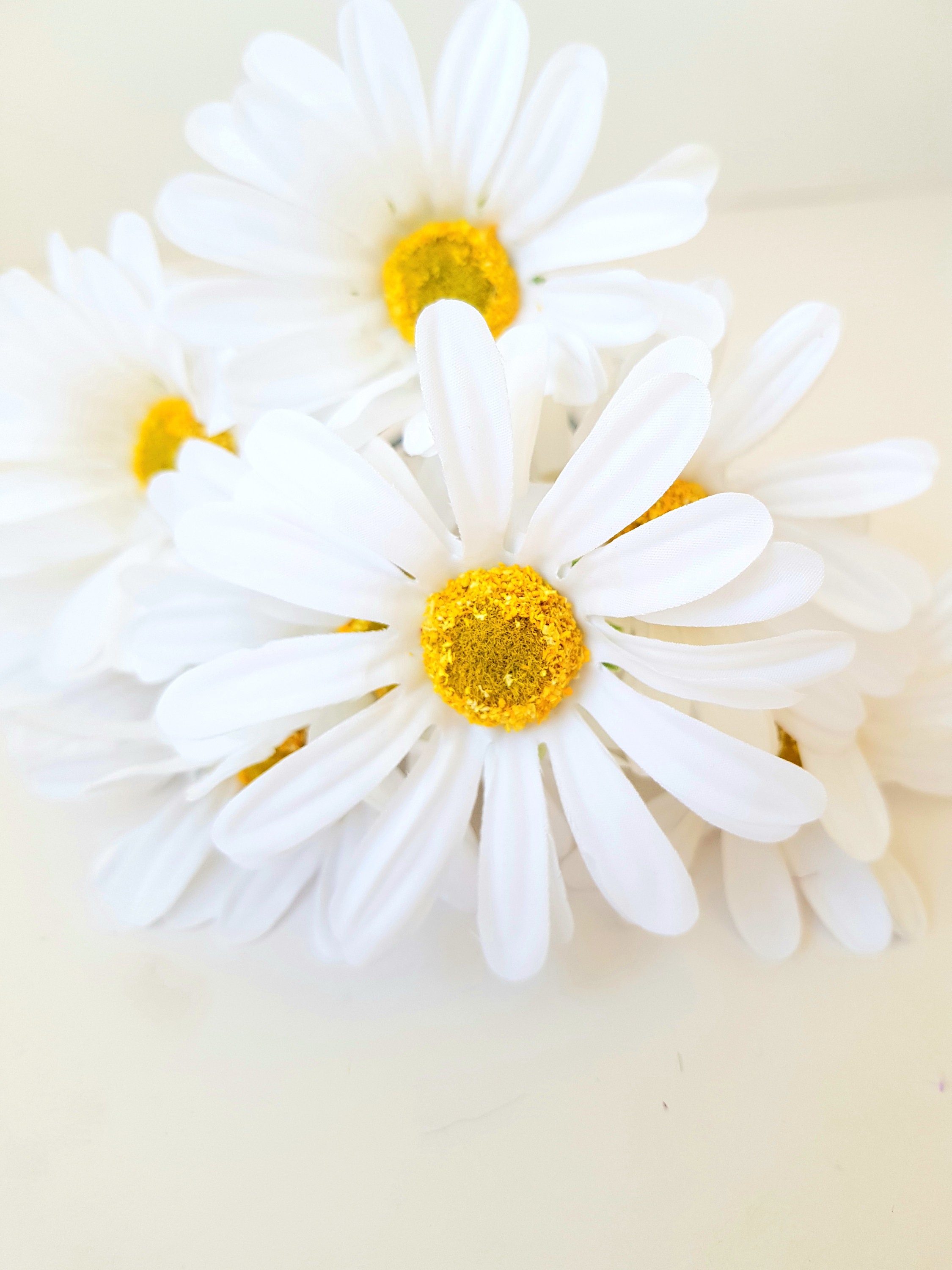 Daisy Artificial Flower 5 Head Silk Daisy For Home - Temu