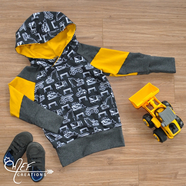 Hooded sweater grow with me with construction vehicules for baby and toddler