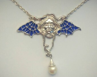 Collar vintage brujo mujer murciélago alas medusa colgante plata de ley