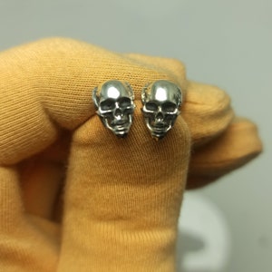 Tiny skull earrings Silver. Gold skull earrings. Sterling Silver Detailed Skull Stud Earrings