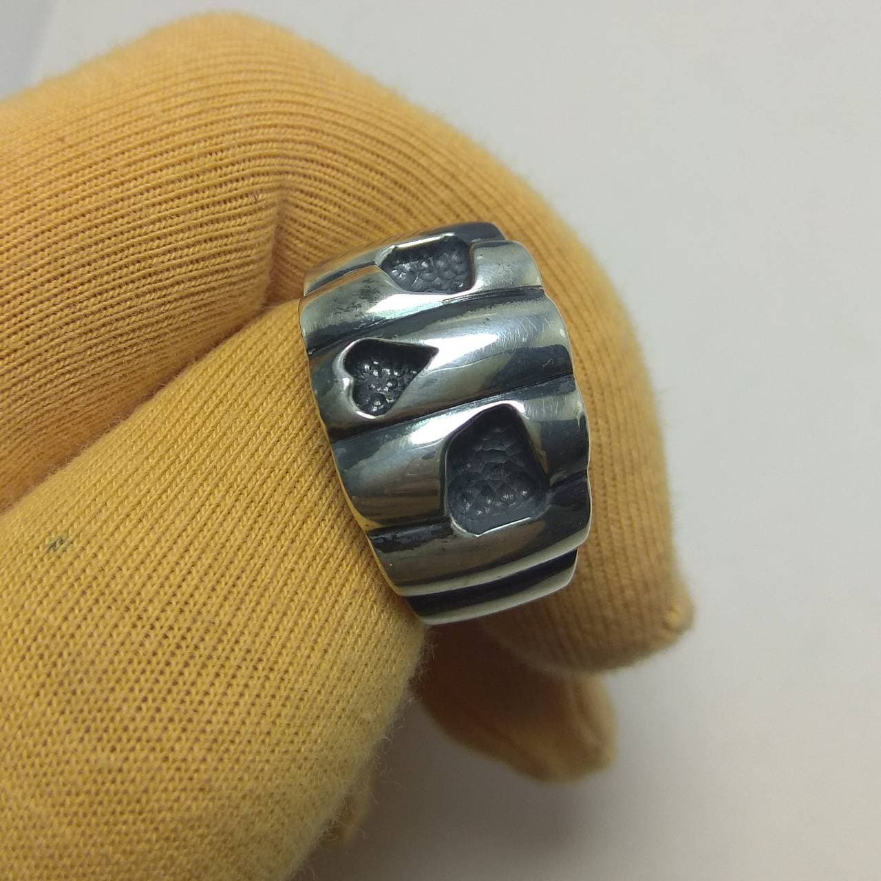 halloween ring. pumpkin jewelry. head pumpkin