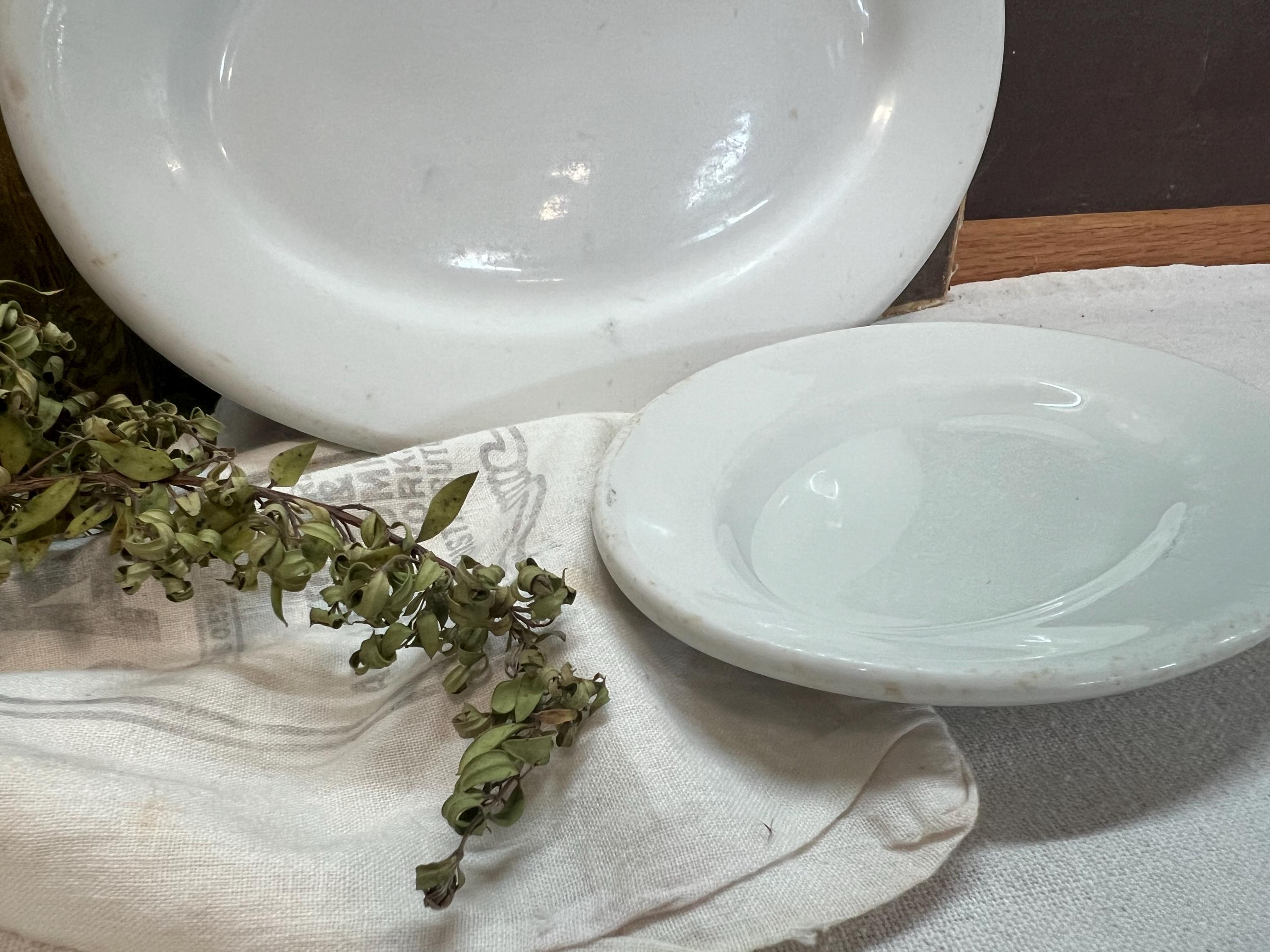 Good Housekeeping Tray (JAS) Good Housekeeping Tray (JAS)