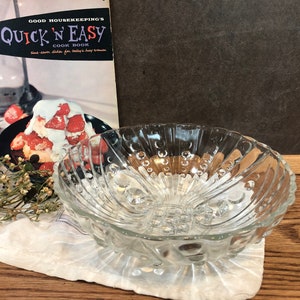 Anchor Hocking Oyster & Pearl Bowl Footed