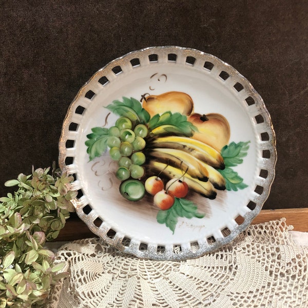 Ucagco Japan Fruit Plate Reticulated Rim Hanging