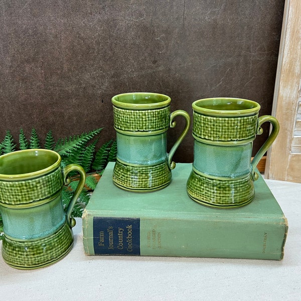 Decorama Mugs Green Basketweave Set of Three Japan