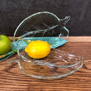 Leaf Shape Divided Dish Set of Two Condiment Relish