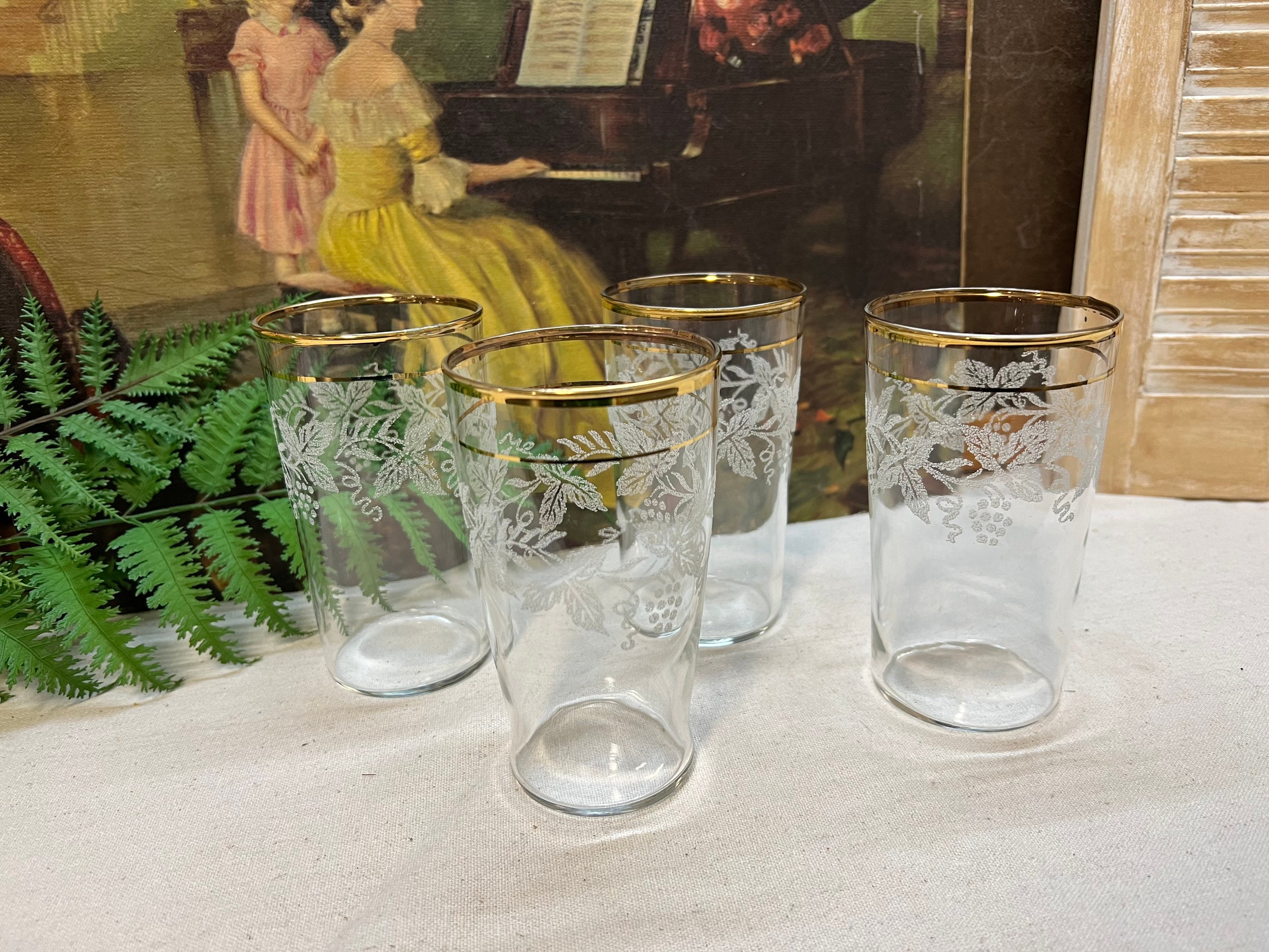 Set of 3 Vintage Etched Glass Tumblers With Grapes Leaves Vines, Drinking  Glasses Retro Juice Grape Leaf Etching 