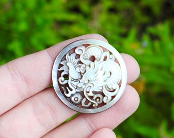 Mother of Pearl Cabochon / 35mm / Decorative Carved Shell Cabochon / CAB052