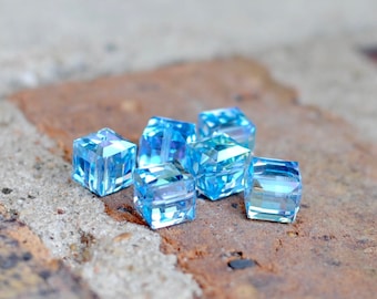 Swarovski Crystals / 1 Bead / 8mm Cube / Aquamarine AB / SWR068