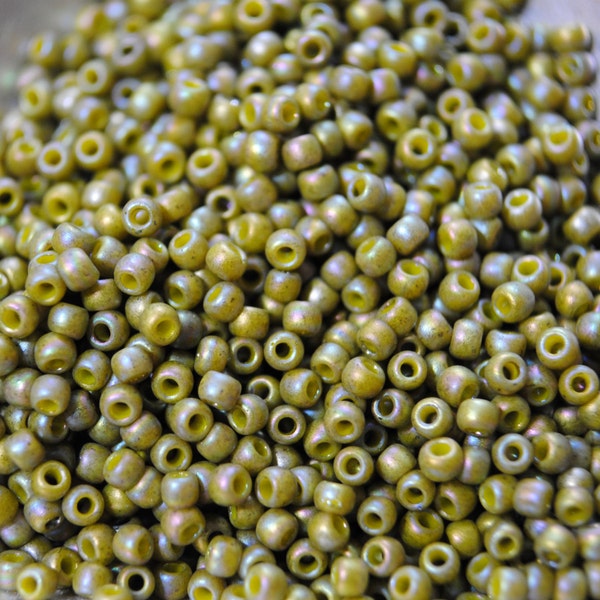 11/0: Color #2631F / Japanese Seed Beads / Semi Glaze Rainbow Olive