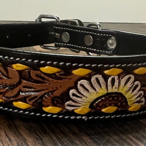 Leather Tooled Dog Collar with Daisys and Yellow buckstitching