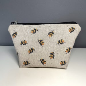 Bumblebee cosmetics bag / Bee make up bag