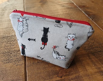 Cat cosmetics bag