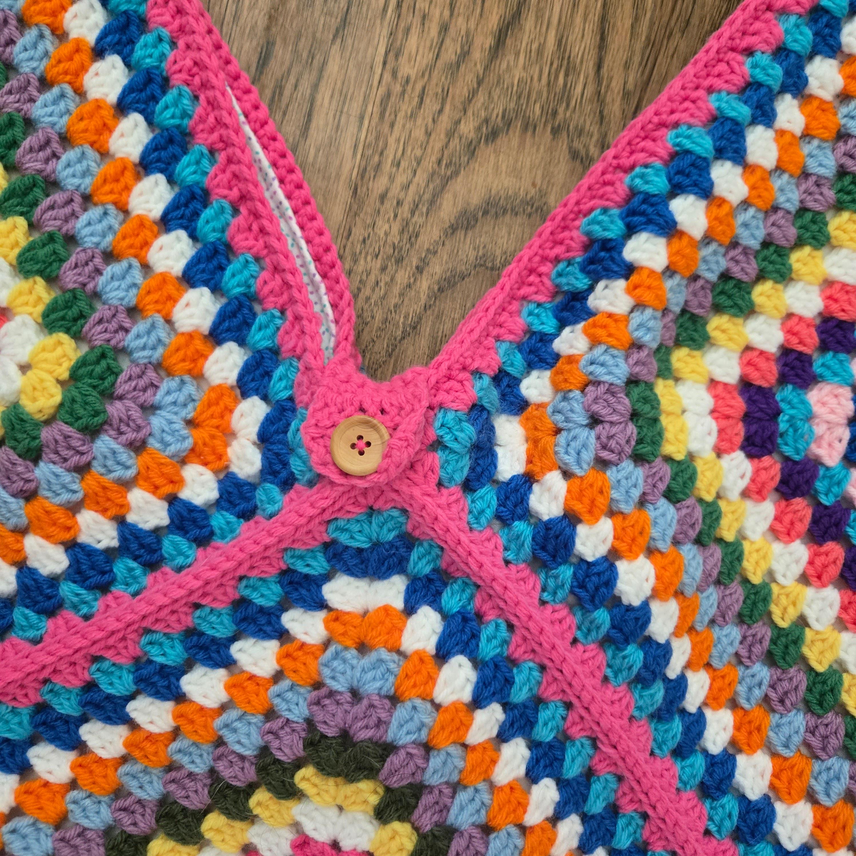 Colorful Granny Square Crochet Crossbody Bag – Handmade Boho Shoulder Bag, Large Rainbow Patchwork, Lined with Keychain - Thumbnail 4