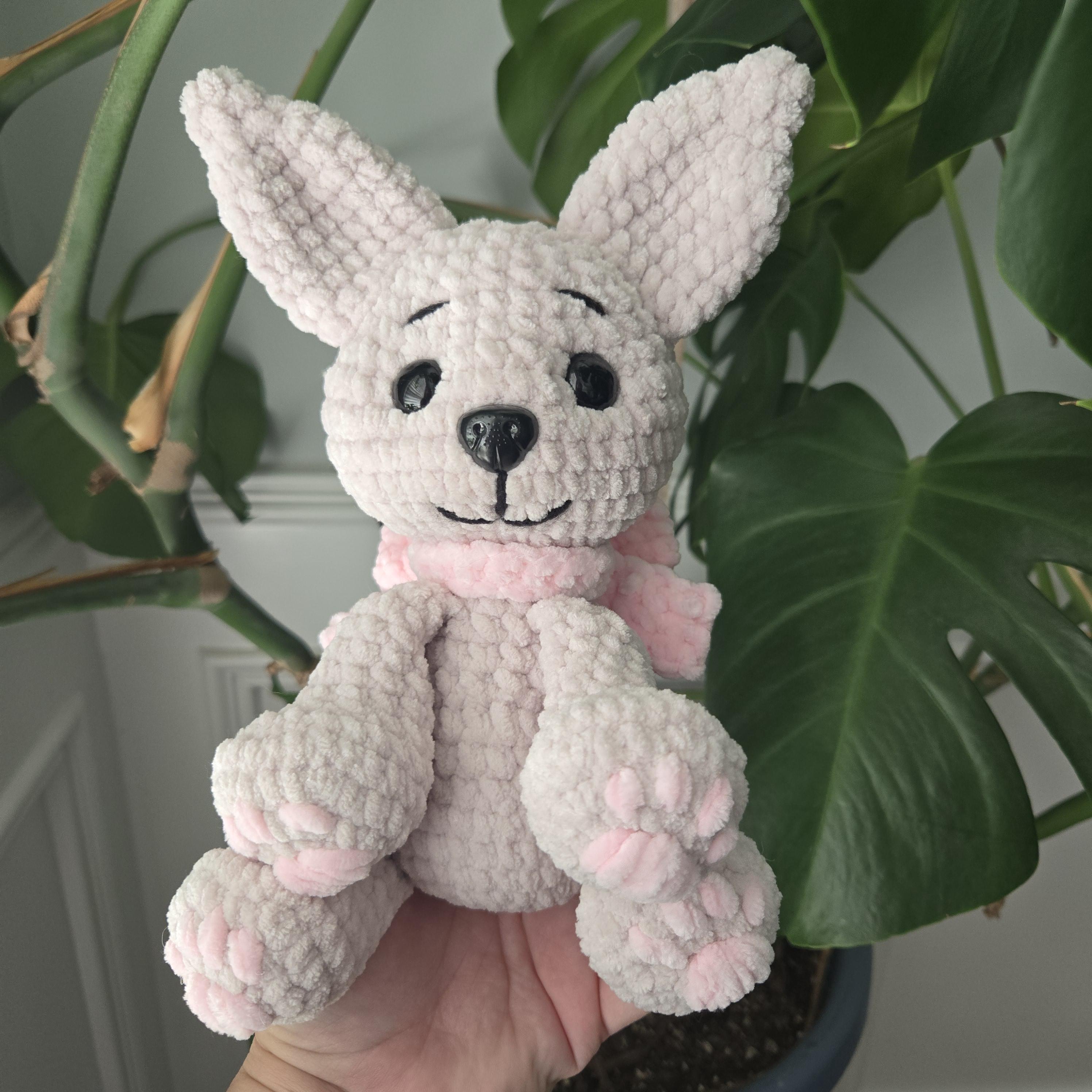 Crochet Chihuahua Plush – Handmade Cream Dog with Pink Bow & Toe Beans, Cute Amigurumi Stuffed Animal Puppy Gift - Thumbnail 4