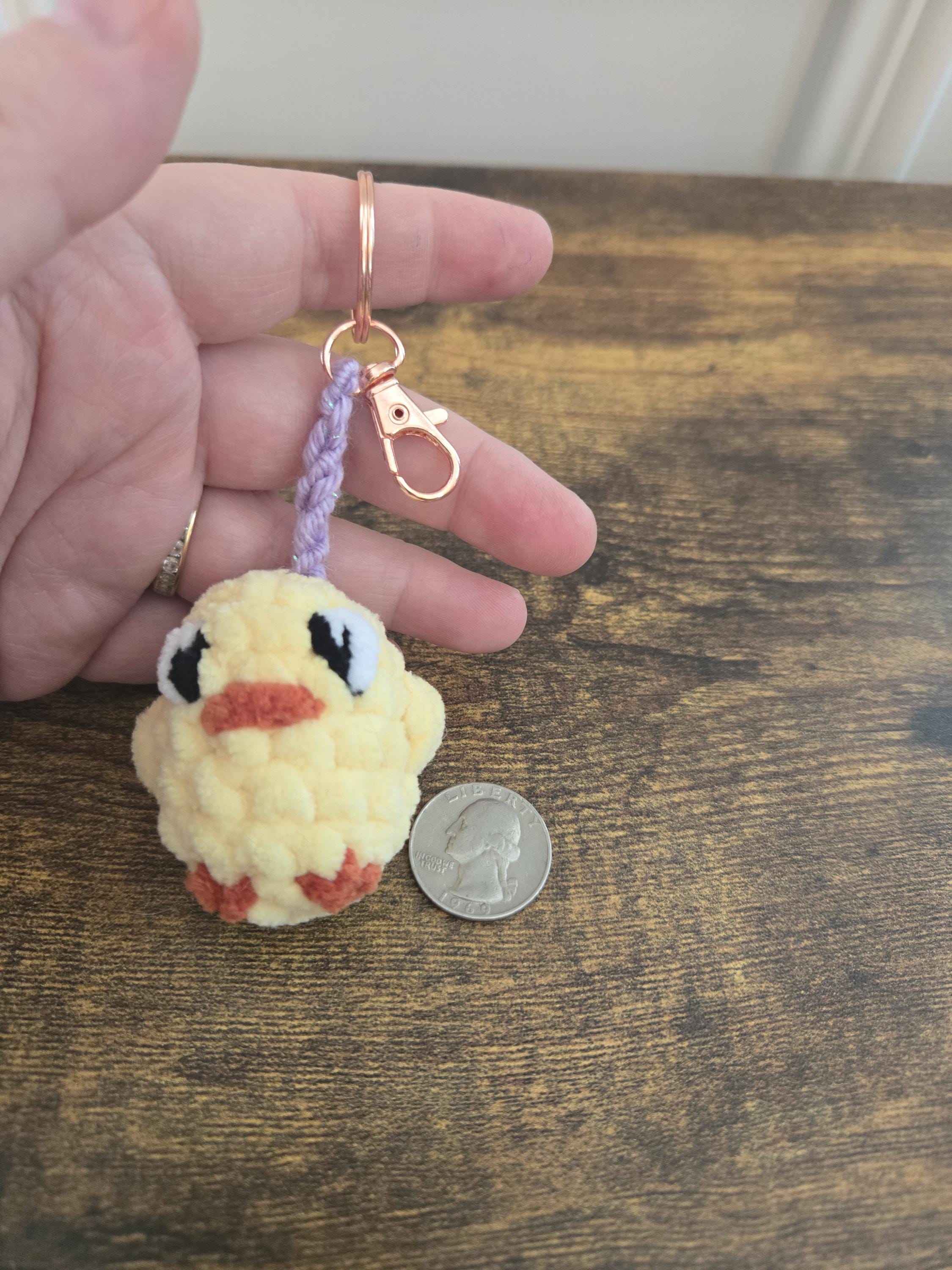 Crochet Baby Chick Keychain – Mini Amigurumi Chick – Kawaii Chicken Keychain – Cute Easter Gift – Handmade Bird Keyring - Thumbnail 3