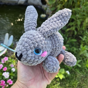 Gray Crochet Bunny Plush – Soft Chenille Rabbit Toy – Handmade Stuffed Animal – Cute Plush Bunny – Kawaii Gift for Bunny Lovers