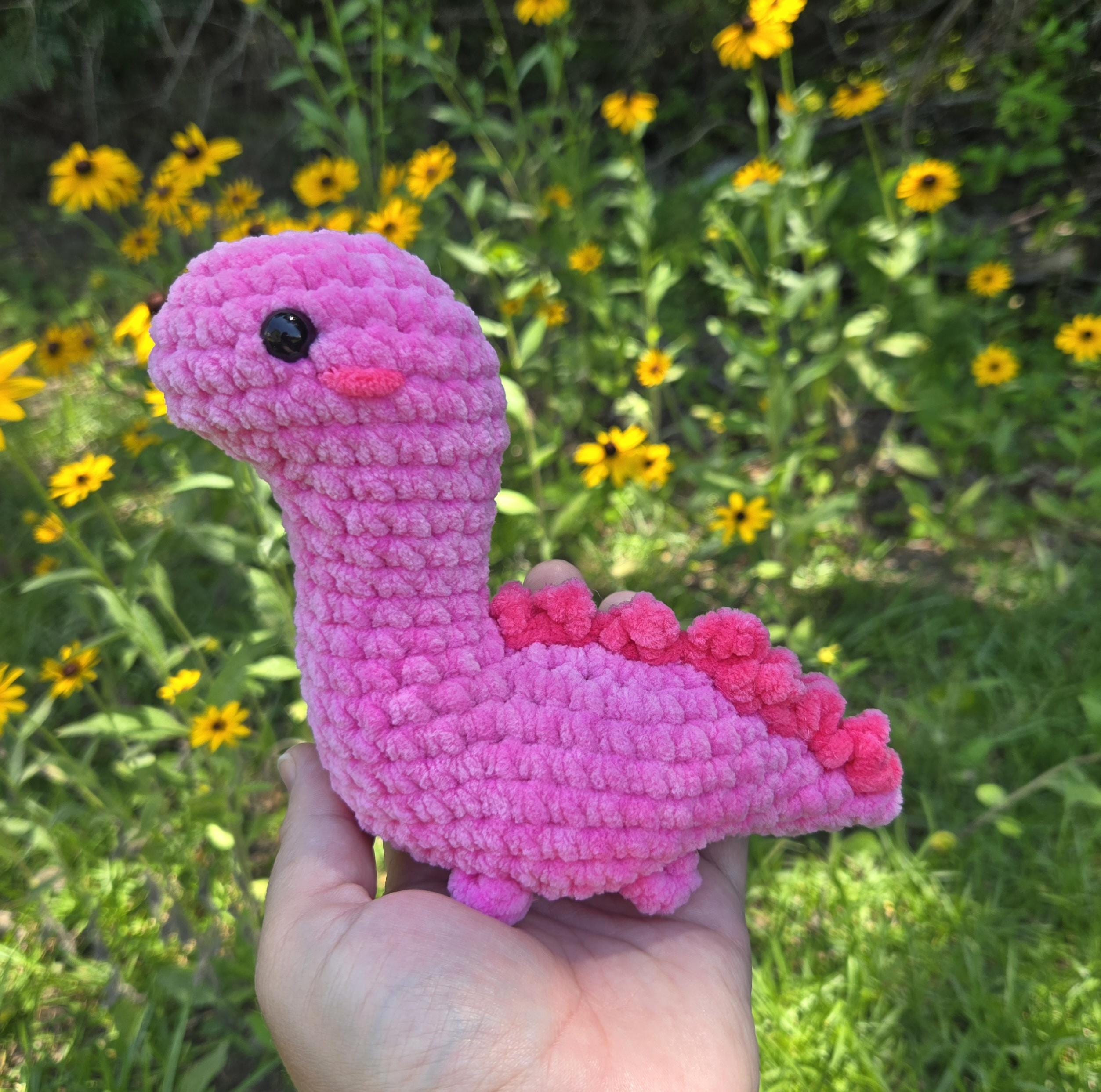 Crochet Long Neck Dinosaur Plush – Soft Chenille Brontosaurus – Handmade Amigurumi Dino – Cute Stuffed Animal Toy – Gift for Dino Lovers